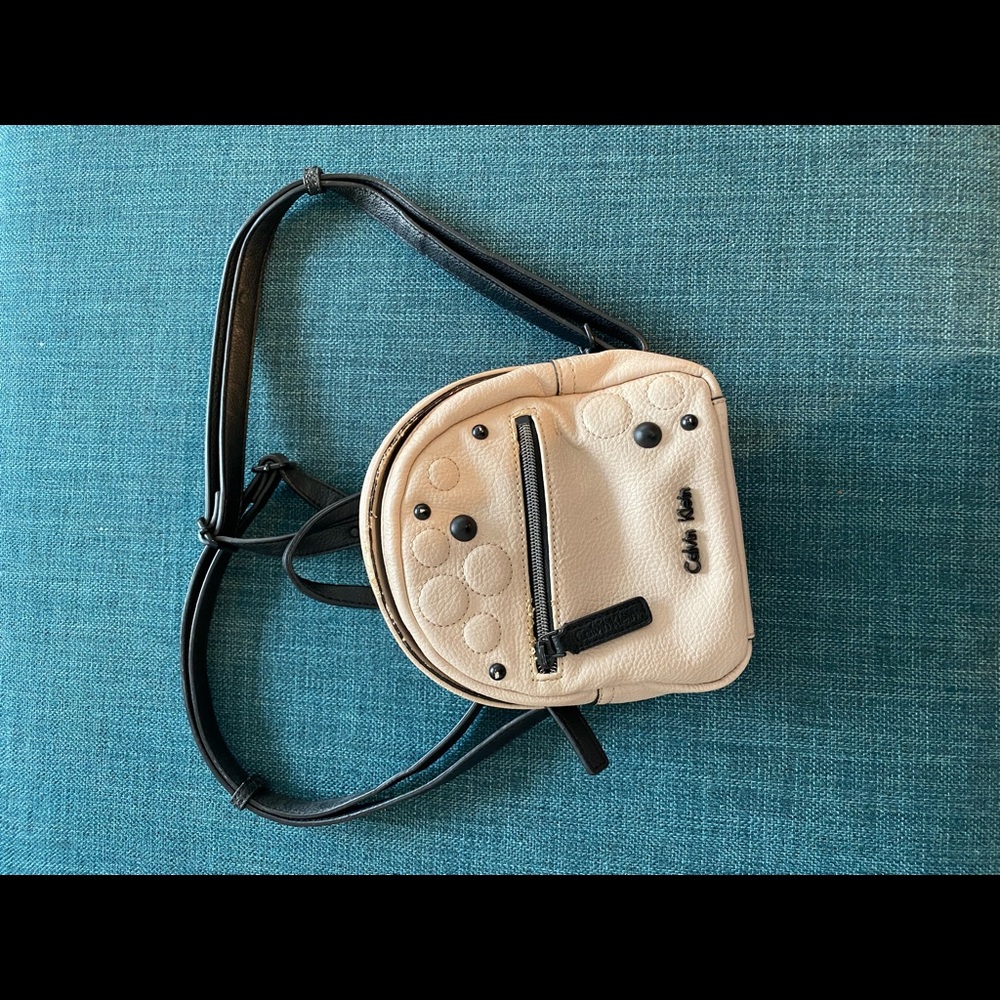 CUTE SMALL CALVIN KLEIN BACKPACK